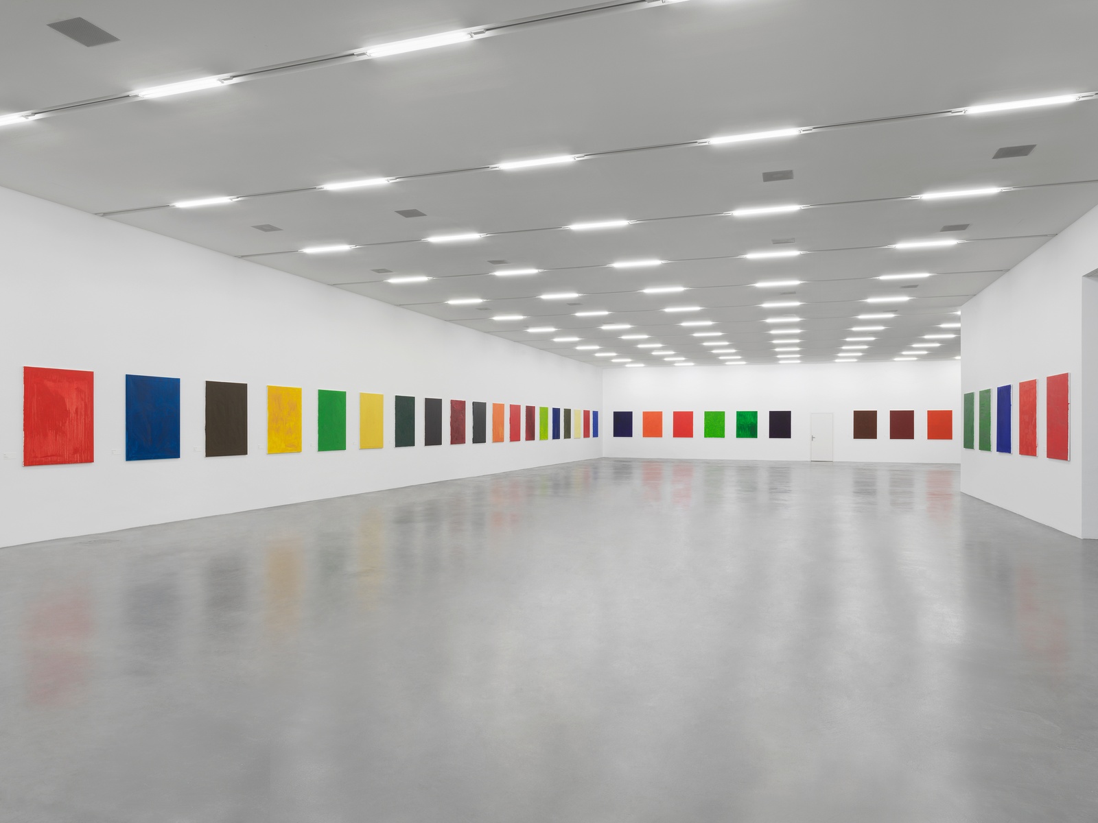 Maria Eichhorn, Zwölf Arbeiten / Twelve Works (1988–2018), exhibition view