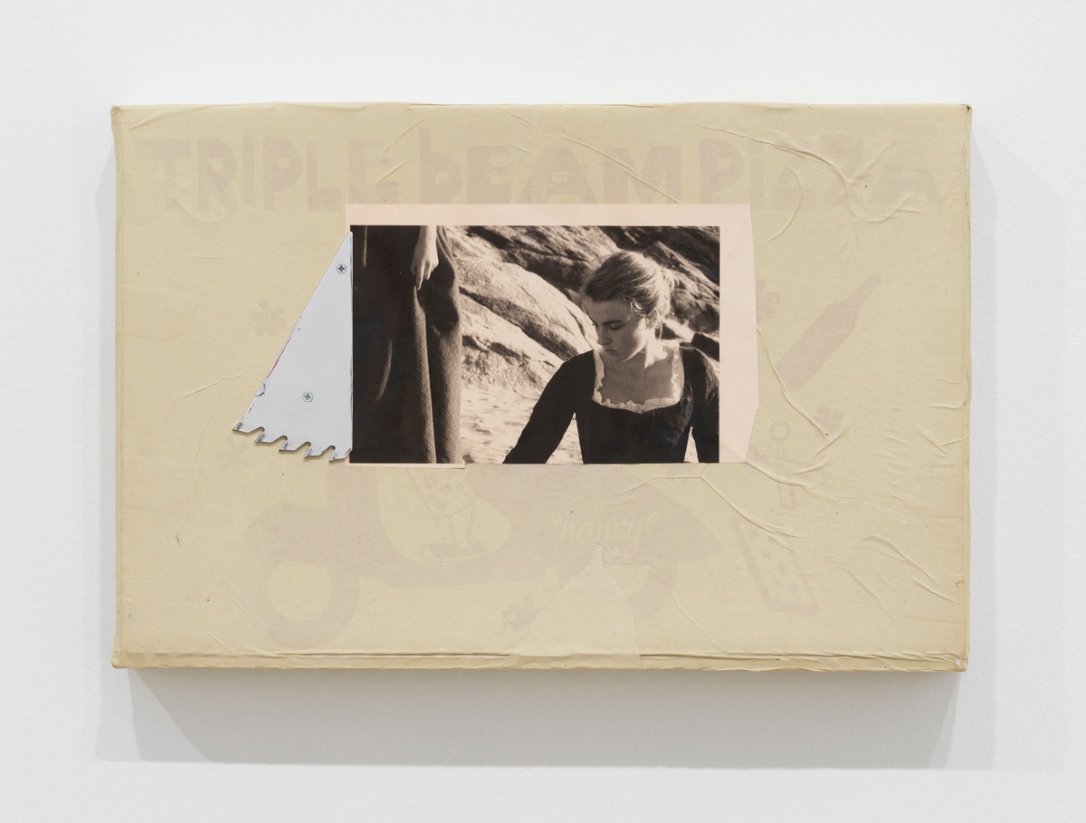 Not yet titled, 2020. pasteboard, paper, chrome-plated saw blade. 18 x 30 x 7 cm