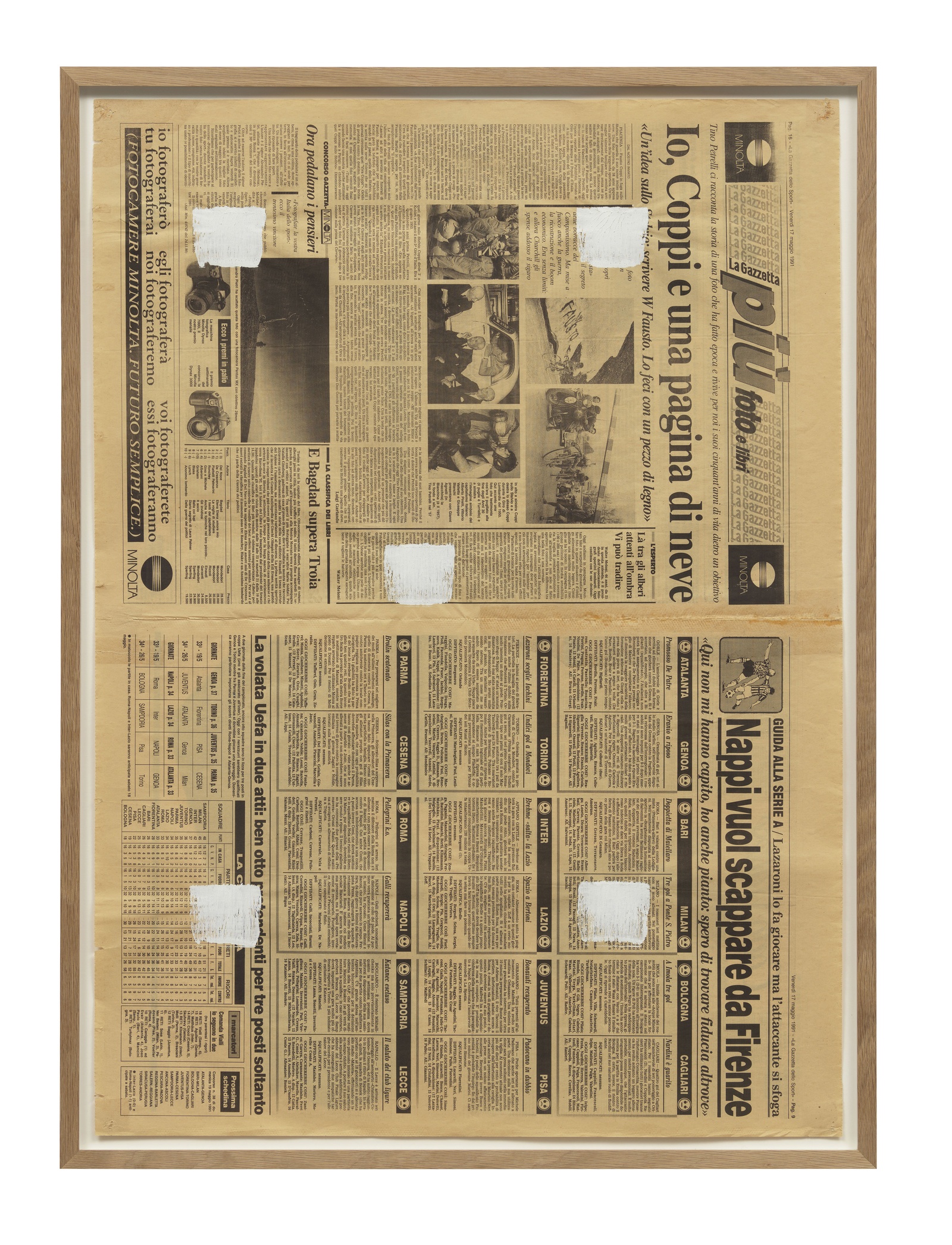 Niele ToroniEmpreintes de pinceau n° 50 appliquées à intervalles réguliers de 30 cm, 1991White acrylic on newspaper79 x 57.5 cm