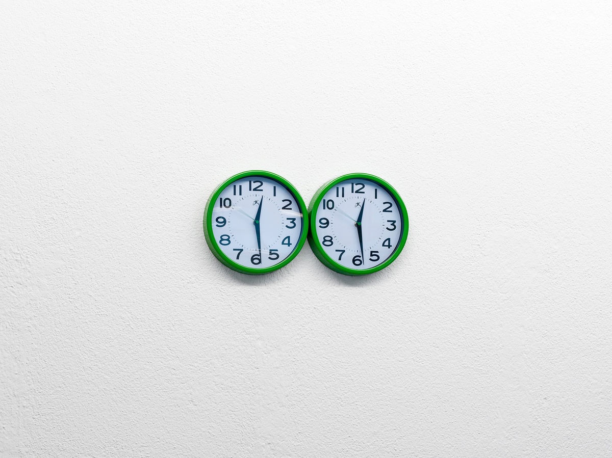Puppies Puppies (Jade Guanaro Kuriki-Olivo)Untitled (Perfect Lovers)(Green), 2017A pair of green synchronized clocks
